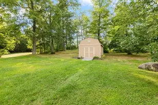 110 Pheasant Ln, Manchester, NH 03109 - Photo 26