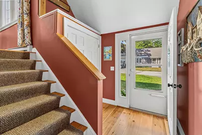 13 Hilltop Place, New London, NH 03257 - Photo 4