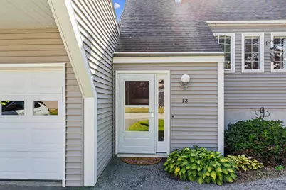13 Hilltop Place, New London, NH 03257 - Photo 2