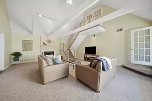 11 Olde Village Rd, Salem, NH 03079 - Photo 16