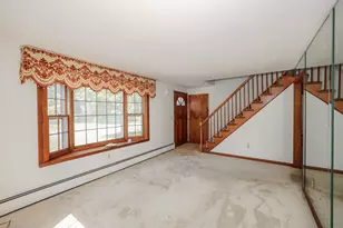 16 Briand Dr, Nashua, NH 03063 - Photo 8