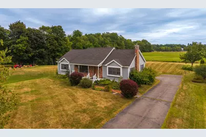 571 Silver Street, Rollinsford, NH 03869 - Photo 2