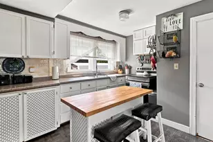 37 Adams Ave, Rochester, NH 03867 - Photo 2