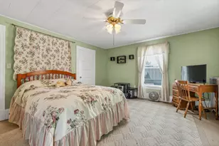 101 Pine St, Laconia, NH 03246 - Photo 32