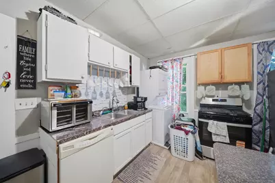 201 Auburn Street, Manchester, NH 03103 - Photo 12