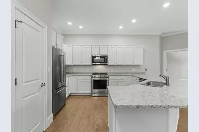 2 Henry David Drive #412, Nashua, NH 03062 - Photo 2