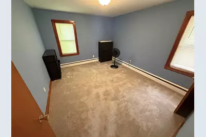 568 Rockingham Street, Berlin, NH 03570 - Photo 18