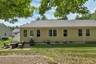 7A Benning St, Amherst, NH 03031 - Photo 6