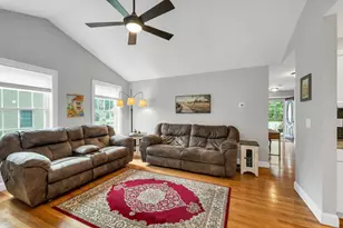 7A Benning St, Amherst, NH 03031 - Photo 14