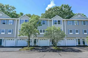 1029 S Mammoth Rd, Manchester, NH 03109 - Photo 2