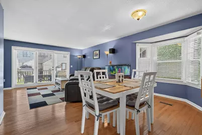 32 Bartemus Trail, Nashua, NH 03063 - Photo 10