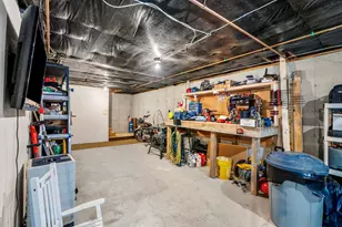 9 Dee Dee Dr, Sandown, NH 03873 - Photo 24