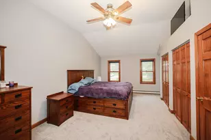 8 Raelynn Dr, Derry, NH 03038 - Photo 14