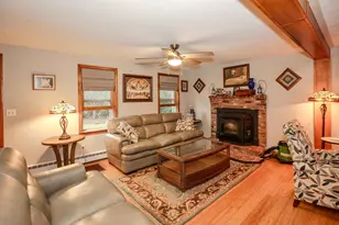 8 Raelynn Dr, Derry, NH 03038 - Photo 10