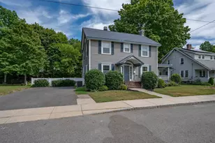 15 New St, Nashua, NH 03060 - Photo 1