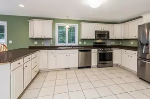 24 Sunset Dr, Dover, NH 03820 - Photo 12