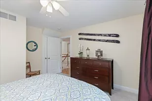 1049 Bridge St, Pelham, NH 03076 - Photo 32
