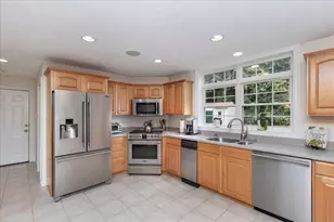 1049 Bridge St, Pelham, NH 03076 - Photo 16