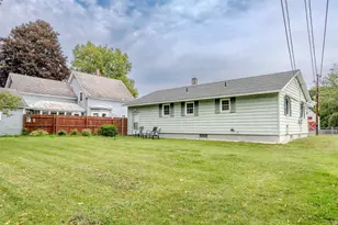 13 Smith St, Haverhill, NH 03785 - Photo 6