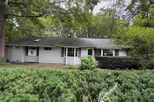 226 Amesbury Rd, Kensington, NH 03833 - Photo 1