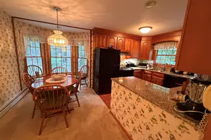226 Amesbury Rd, Kensington, NH 03833 - Photo 8