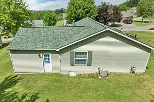 25 Mountain View Dr, Franklin, NH 03235 - Photo 34