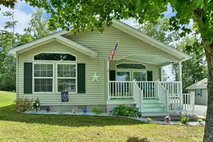 25 Mountain View Dr, Franklin, NH 03235 - Photo 1