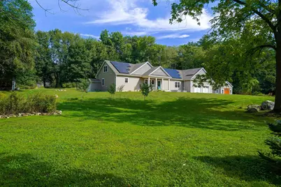 5 Chase Road, Londonderry, NH 03053 - Photo 2
