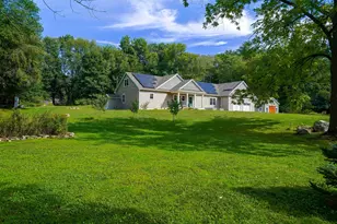 5 Chase Rd, Londonderry, NH 03053 - Photo 2