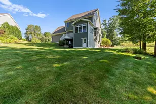 21 Colt Ln, Epping, NH 03042 - Photo 6