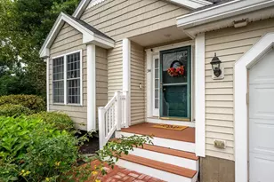 34 Dovetail Ln, Dover, NH 03820 - Photo 2
