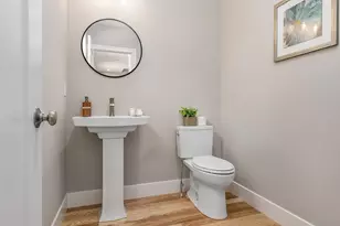35 Eden Ln, Portsmouth, NH 03801 - Photo 28