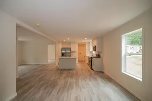 9 Cartwright Dr, Londonderry, NH 03053 - Photo 8