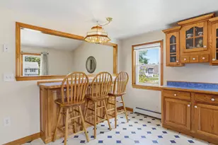 10 Lilac St, Hudson, NH 03051 - Photo 8