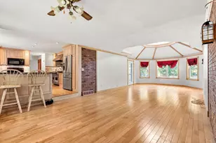 34 Sharon Rd, Windham, NH 03087 - Photo 8