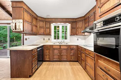 9 Windham Road, Derry, NH 03038 - Photo 10