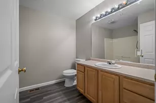 9 Tammy Ct, Hudson, NH 03051 - Photo 18