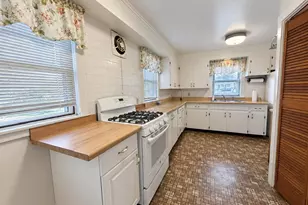608 Main St, Gorham, NH 03581 - Photo 4