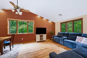 2 Quincy Dr, Derry, NH 03038 - Photo 6