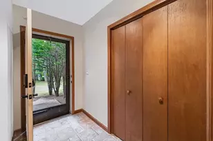 2 Quincy Dr, Derry, NH 03038 - Photo 12