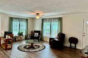 14 Flamingo Dr, Concord, NH 03033 - Photo 6