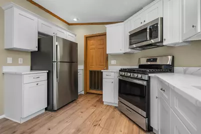 17 Heritage Way, Manchester, NH 03104 - Photo 4