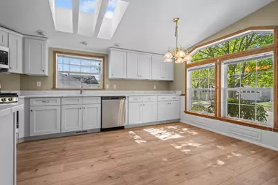 17 Heritage Way, Manchester, NH 03104 - Photo 8