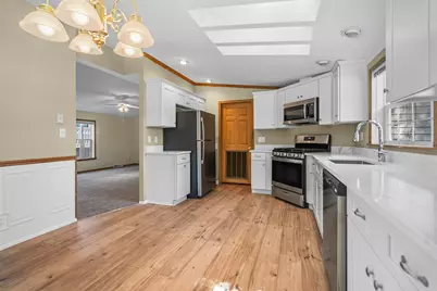 17 Heritage Way, Manchester, NH 03104 - Photo 4