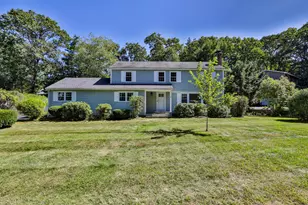 5 Meredith Dr, Nashua, NH 03063 - Photo 2