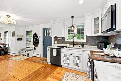 280 Wilkins Street, Bedford, NH 03110 - Photo 22
