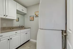 562 Nashua St, Seabrook, NH 03874 - Photo 22