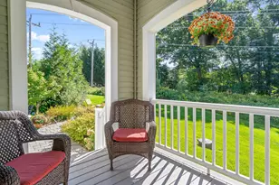 10 Blossom Ln, Stratham, NH 03885 - Photo 6