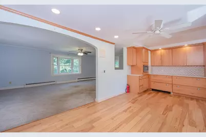 557 Main Street, Claremont, NH 03743 - Photo 14