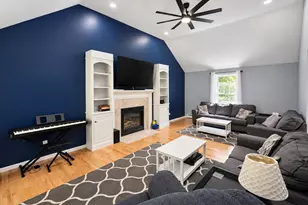 107 Mountain Rd, Deerfield, NH 03037 - Photo 12